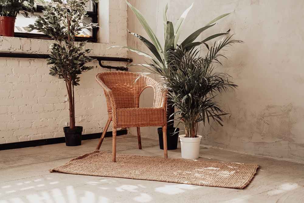 Stuhl aus Bambus, nachhaltige Einrichtung von Ferienwohnungen